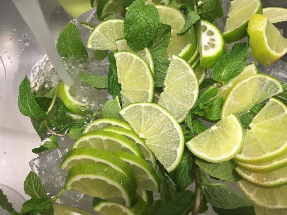 lime-and-mint-infused-water